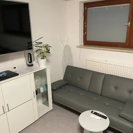 Modern Urban S-bahn 27qm For 6 Persons Mercedes-benz Magstadt